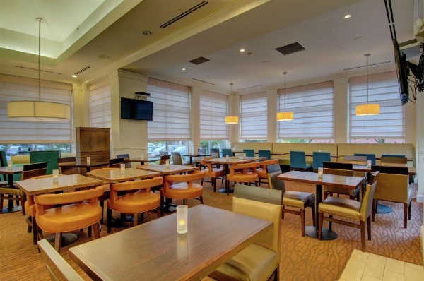 Hilton Garden Inn Norwalk image 26